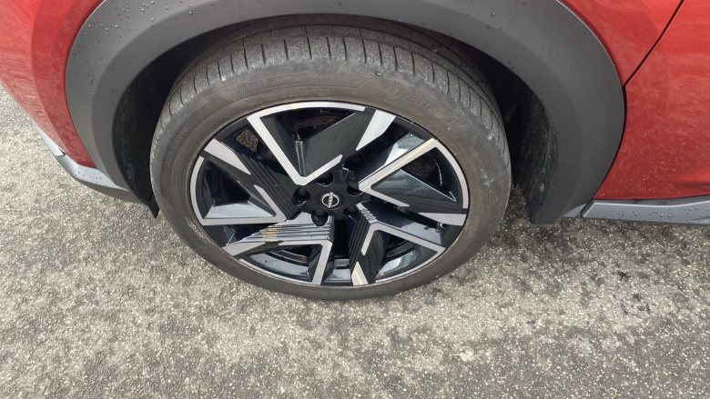 Nissan Juke 1.0 DiG-T Tekna+ 5dr Petrol Hatchback